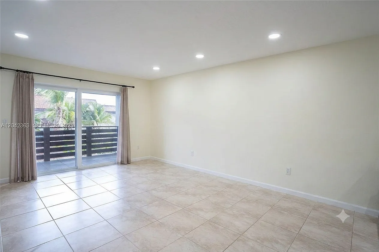 1 bed, 720 sqft, $1,900 — Photo 4