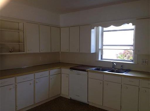 2nd image of 17 High St #1