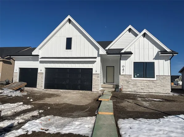 947 SW Boulder Dr, Grimes, IA 50111