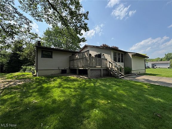 3rd image of 11025 Henning Dr