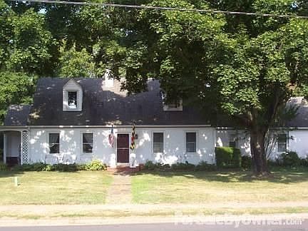 1st image of 402 S Church St