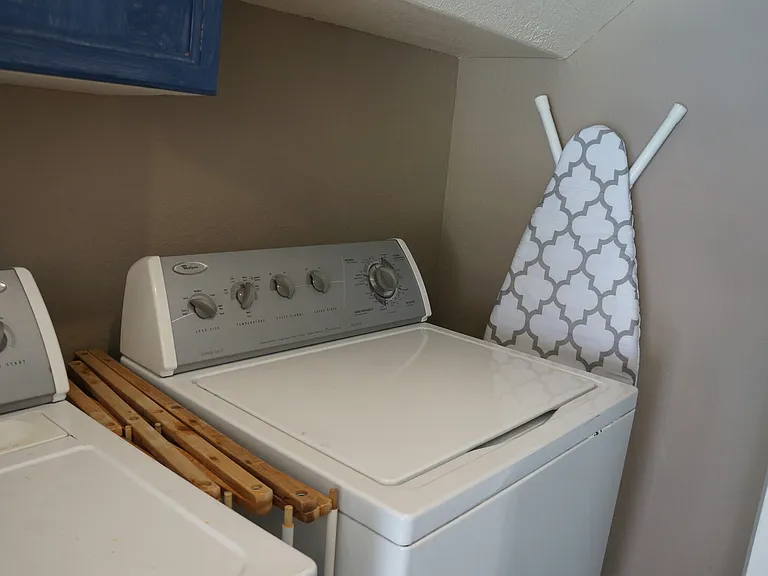 W Edgewater Dr — Photo 18