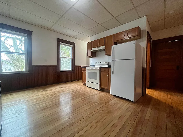 38 Esther St #1 — Photo 6