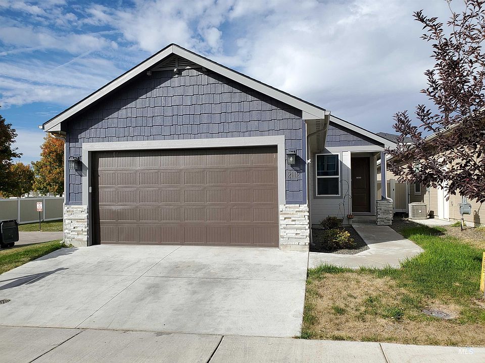 1st image of 2112 W Izabella Ct