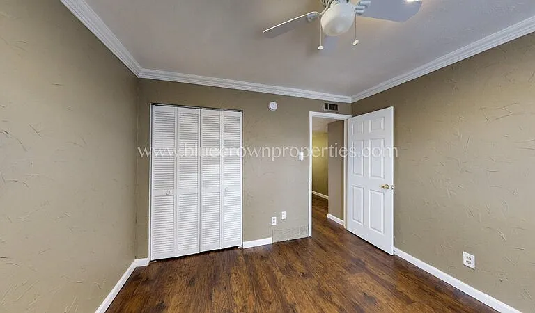 10239 Catalpa Rd — Photo 25