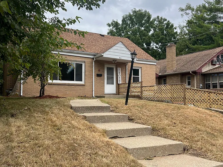 619 Salem St — Photo 1
