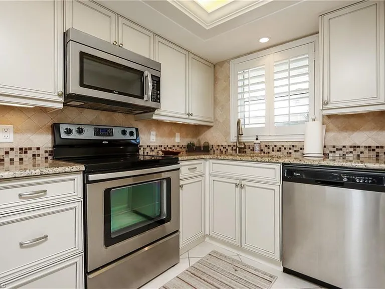 271 Southbay Dr #155 — Photo 7