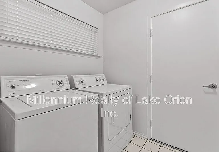 5611 Drake Hollow Dr W — Photo 11