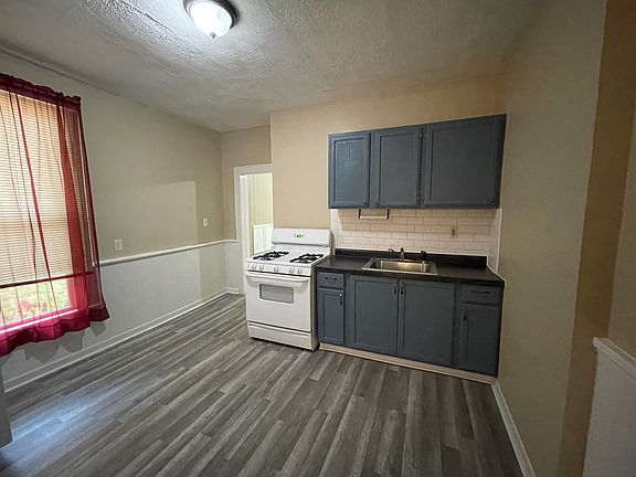 5th image of 331 W 2nd St #1