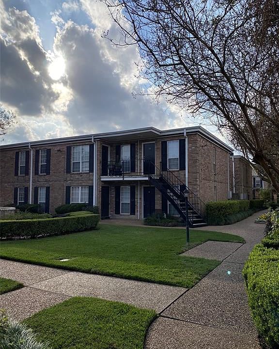 1st image of 6402 Del Monte Dr APT 59