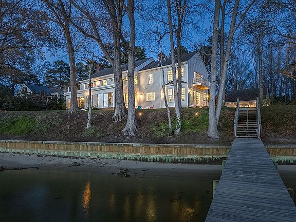 5th image of 1407 N Bay Shore Dr