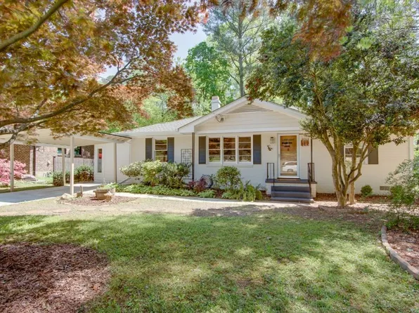 2469 Hunting Valley Dr, Decatur, GA 30033