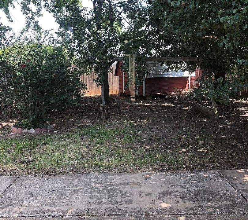 1st image of 211 SW 92nd St