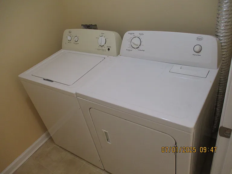 515 Leesburg Dr — Photo 21