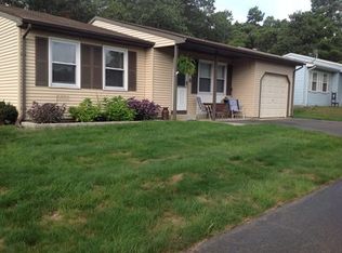 2 N Chestnut Ave, Whiting, NJ 08759
