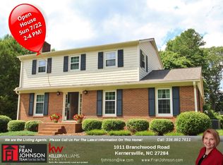 1011 Branchwood Dr, Kernersville, NC 27284
