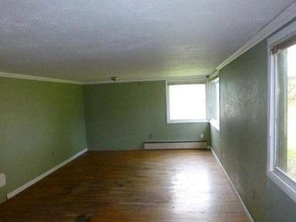2nd image of 5006 104th St E
