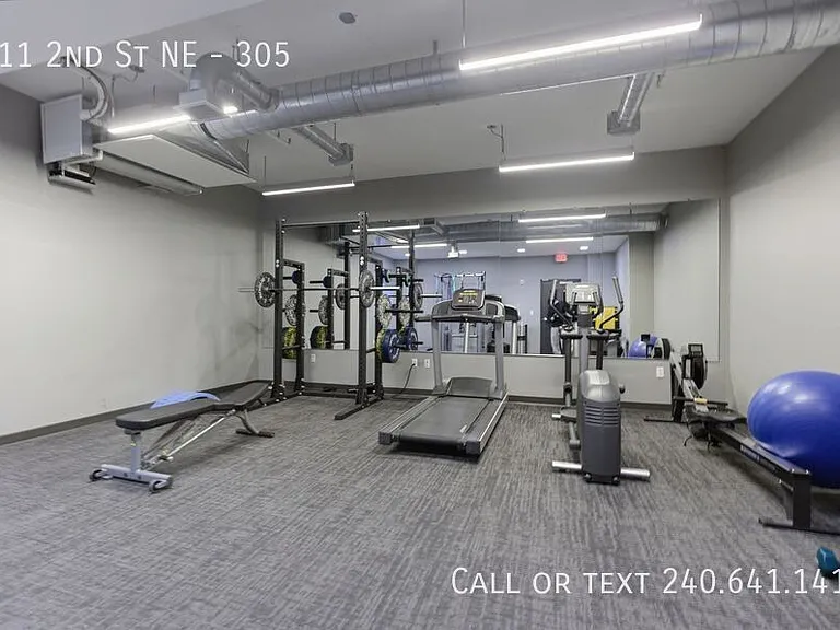 911 2nd St NE #305 — Photo 15