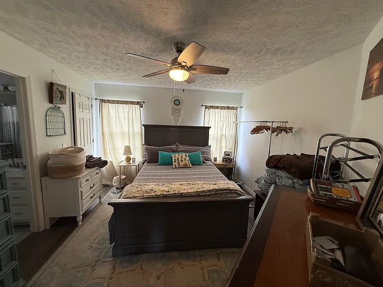 2762 Riverbend Dr — Photo 25