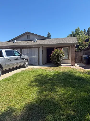 4904 Saddlerock Way Photo 1
