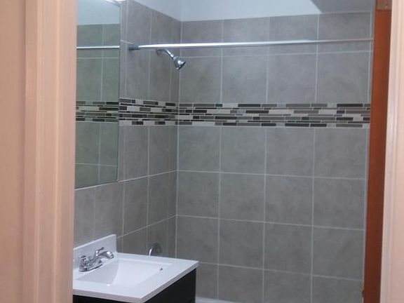 5th image of 1300 N Geneva Dr APT 1B