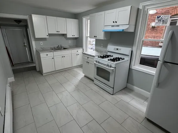 650 Lamberton St, Trenton, NJ 08611