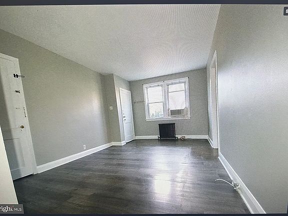4th image of 1103 Meridene Dr #1