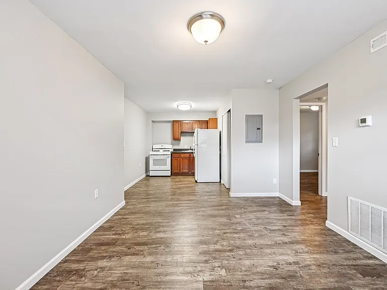 LongView Apartments — Photo 33