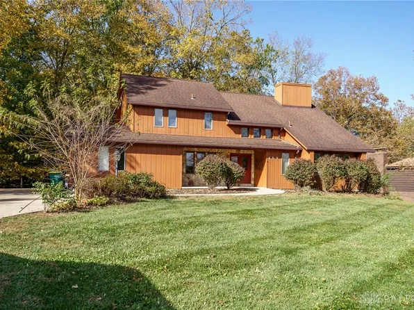 457 Merrick Dr, Dayton, OH 45434