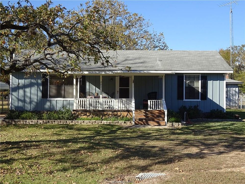 1st image of 201 Birch Hill Ln