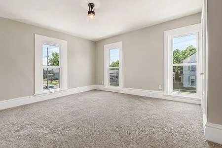 Upstairs Bedroom 1
