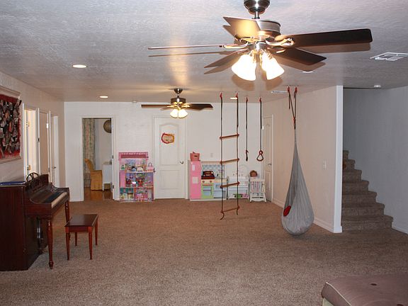 3rd image of 3710 S Coach House Dr