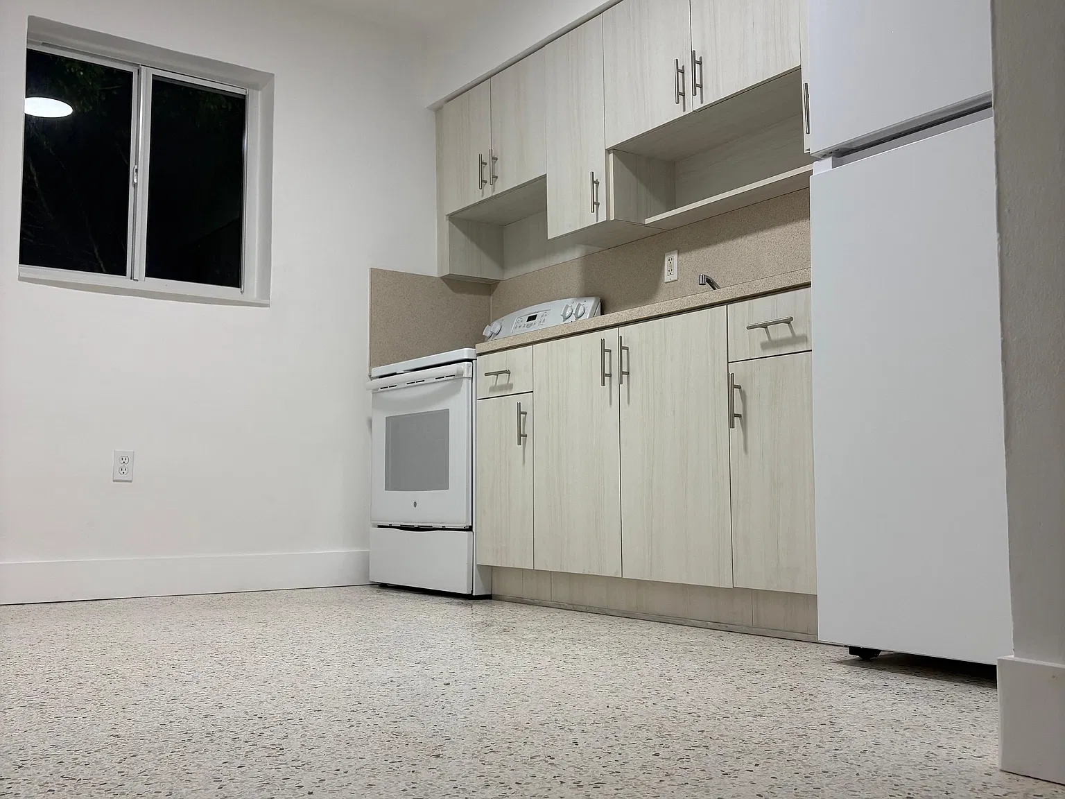2 bed, $2,200 — Photo 2