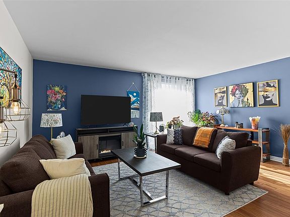 4th image of 20 Dalton Avenue UNIT 307