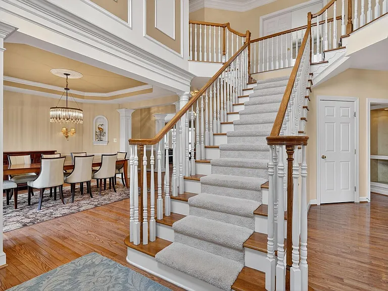 401 Hilton Head Ct — Photo 8
