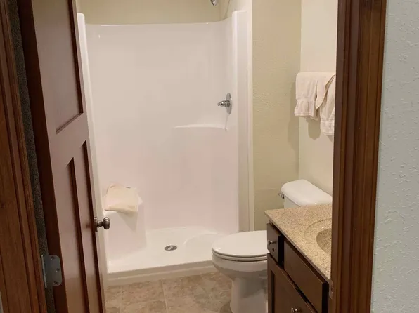 739 James Dr, New Richmond, WI 54017