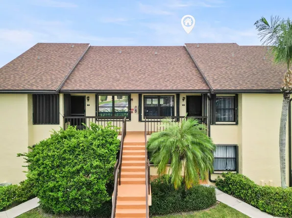 4698 Lucerne Lakes Boulevard E #202, Lake Worth, FL 33467