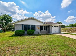 600 Blue Jay St, Brenham, TX 77833