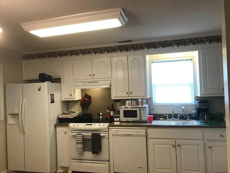 4 bed, 1470 sqft, $2,100 — Photo 3