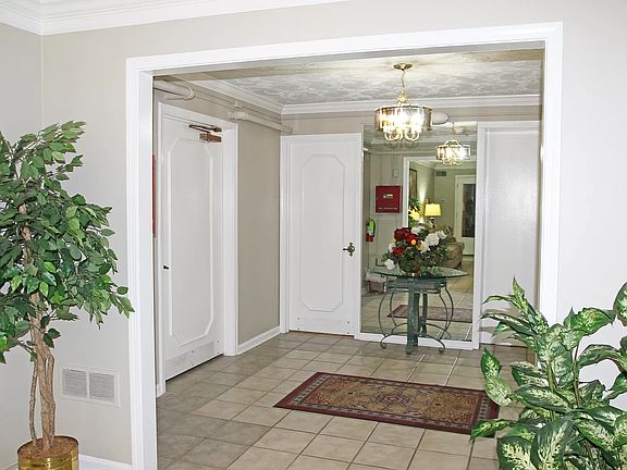 Elevator access to unit