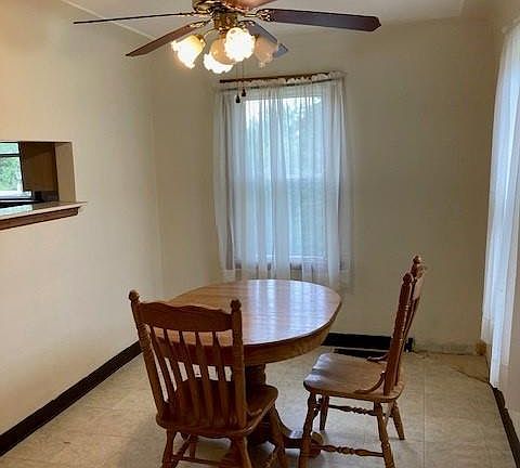4th image of 410 Jane Ave