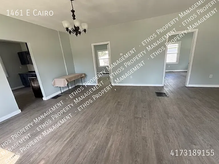 1461 E Cairo St — Photo 11