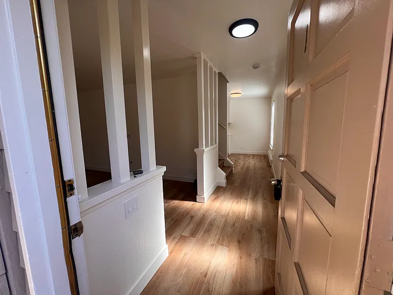 1249 W Washington Ave #1 — Photo 6