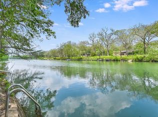 726 Gloria Dr, Seguin, TX 78155
