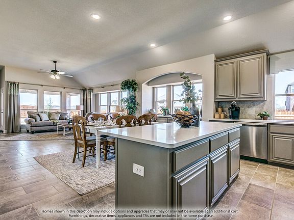 3rd image of 3112 Heathrow Rd