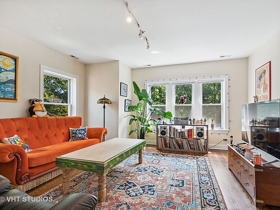 3rd image of 1230 Elmwood St #3E