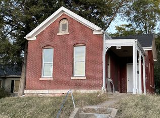 812 N 7th St, Quincy, IL 62301