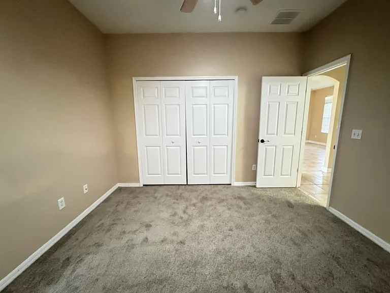818 Hilly Bend Dr — Photo 14