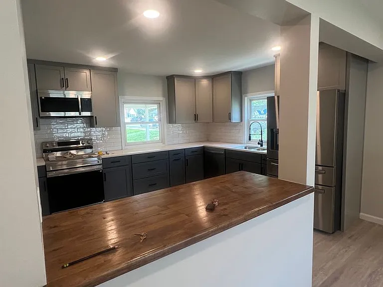 403 D St — Photo 13