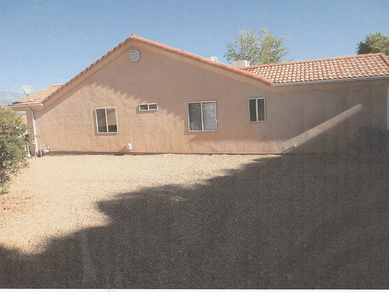 177 W 625 N — Photo 27